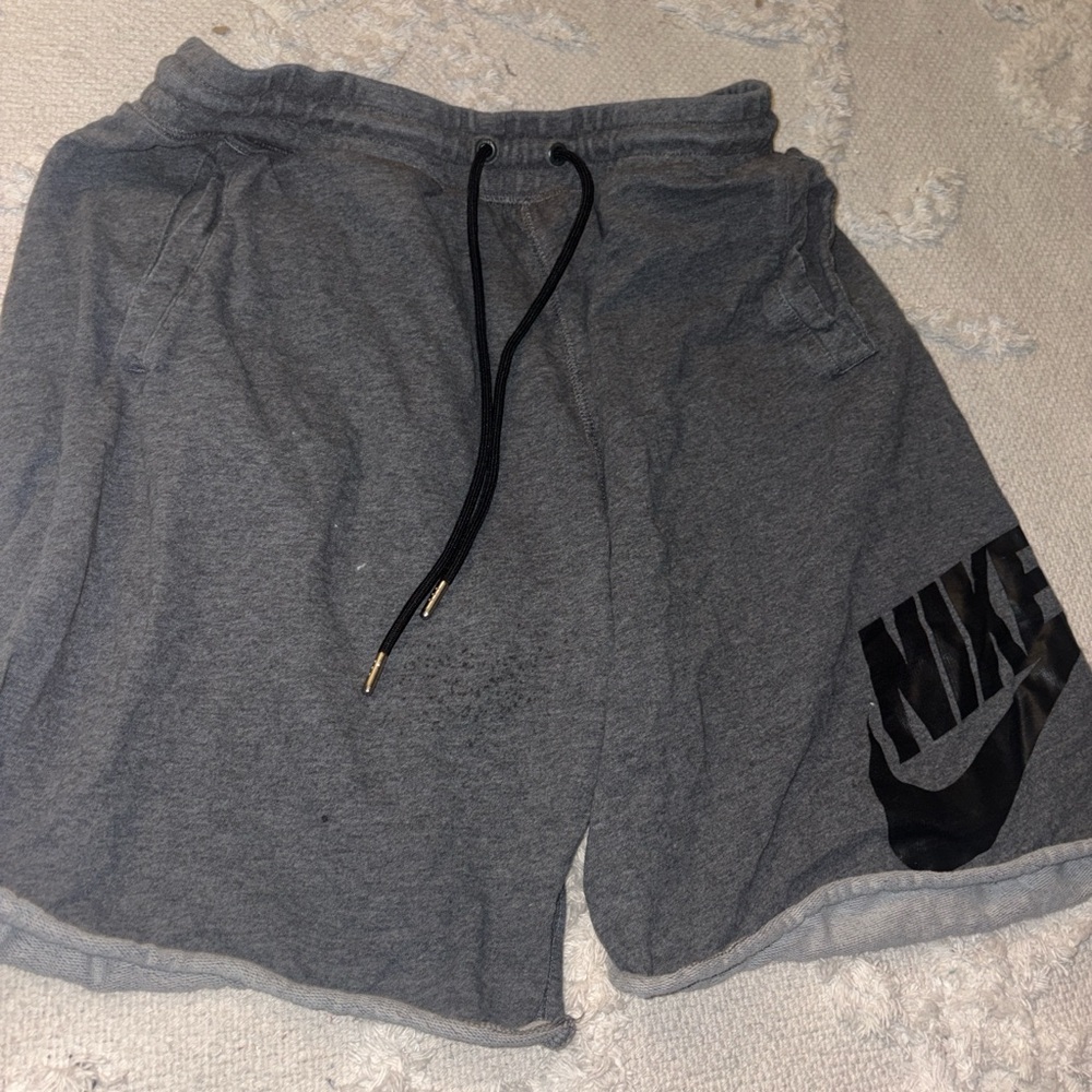 Nike Men's Athletic Shorts in Gray